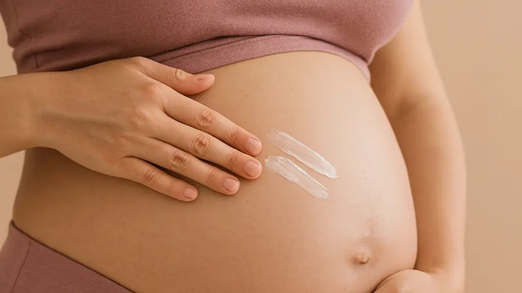 Imagem de capa do artigo: Como prevenir estrias na gravidez: será a hidratação suficiente?